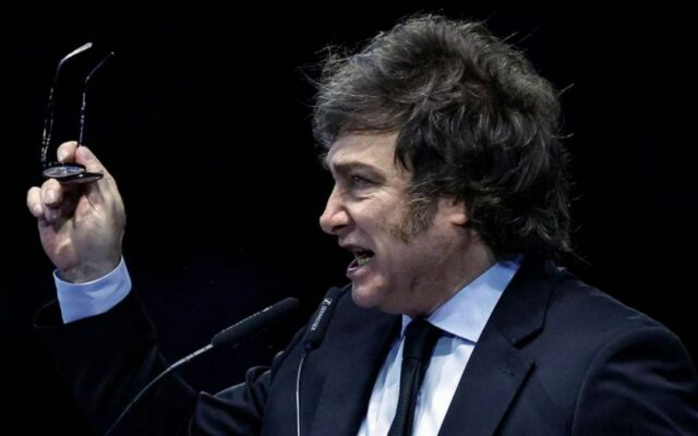 Milei arranca la etapa post Adorni con guiño a gobernadores y Santilli como nuevo jefe de Gabinete
