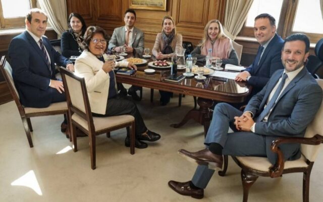 Karina Milei reúne a senadores para blindar a Adorni, pero Bullrich se borró y enciende alarmas