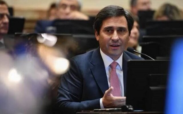 El PRO blinda a Adorni en Diputados pero lo quiere interpelar en el Senado: doble discurso