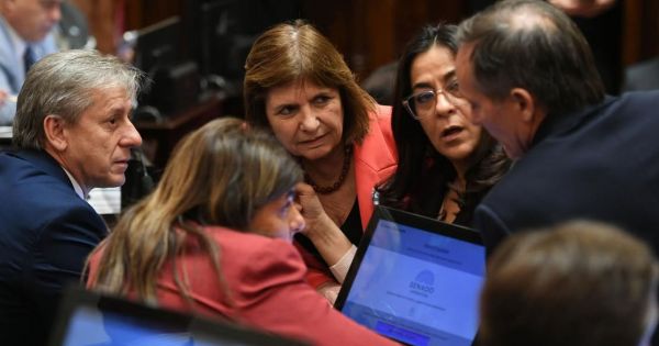 Tras la salida de Adorni, el Gobierno busca destrabar la agenda en el Senado con Bullrich como negociadora