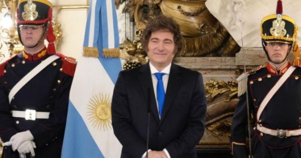 Shake-up at Casa Rosada! Santilli Sworn In, Ravier Arrives, and Milei Cancels Paraguay Trip to Relaunch His Government