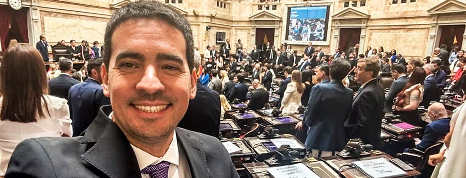 Guerra en Casa Rosada: Ravier asume como vocero y ya tiene a Adorni y Karina en contra