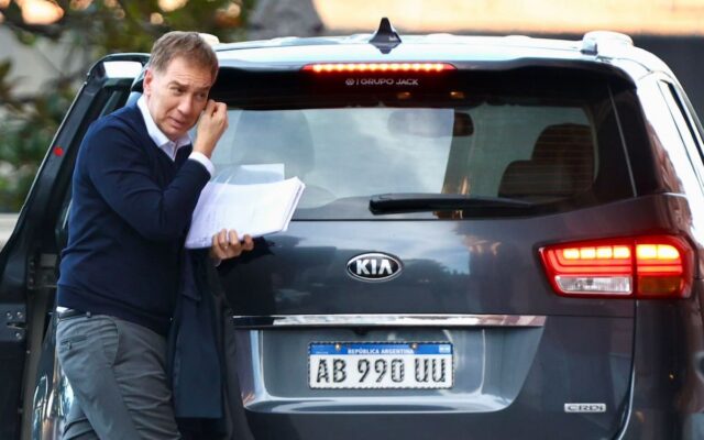 Santilli barre con el equipo de Adorni y rearma la Jefatura de Gabinete: se viene una poda total