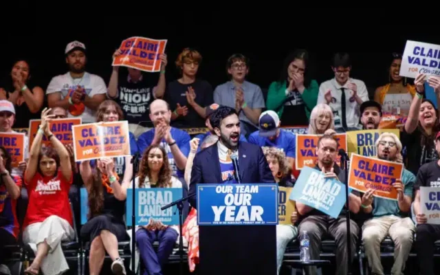 Estallido en Nueva York: el establishment demócrata se derrumba ante la ola socialista de Zohran Mamdani