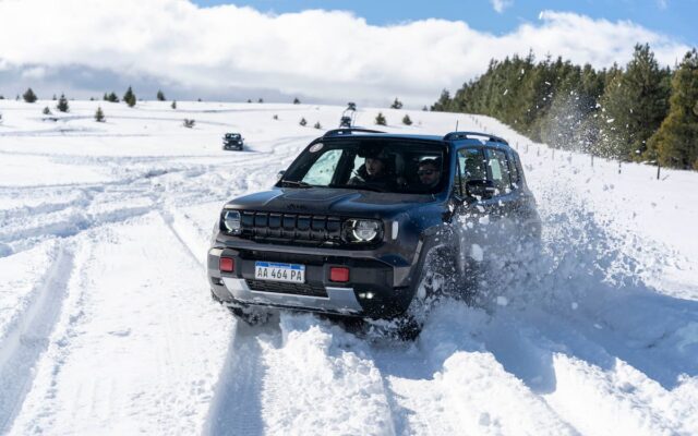 ¡Jeep Renegade renovado! Llega a la Argentina con diseño más agresivo y pantalla gigante