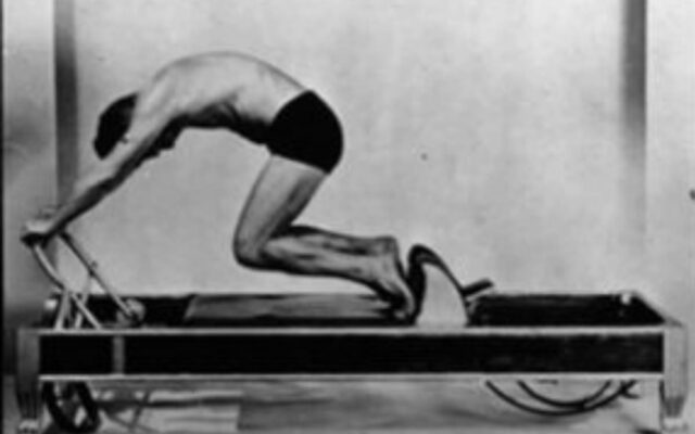 Pilates en Palermo: instructora revela cadenas miofasciales y desmiente mitos