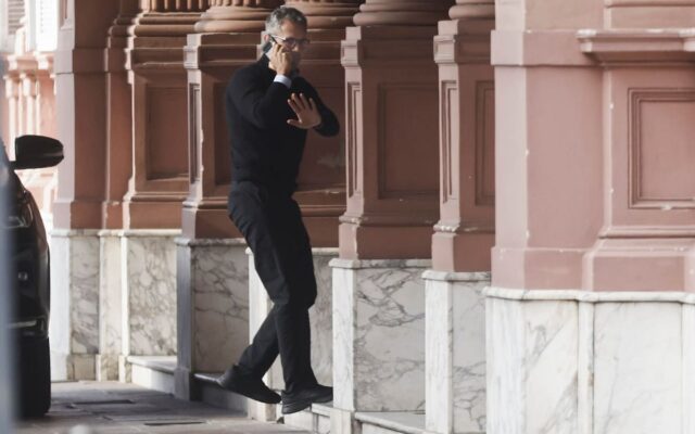Alerta de HRW: el proyecto de lobby de Milei pone en riesgo la libertad de expresión
