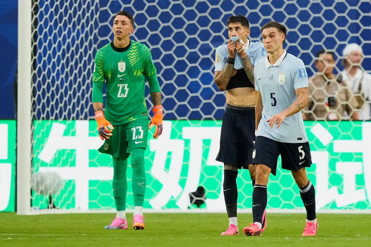 Uruguay se complica: otro empate que lo deja al borde del abismo y cambia los planes de la Argentina