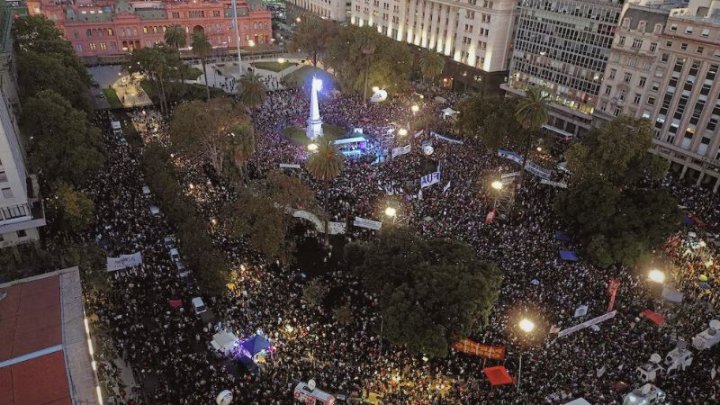 Golpe a Milei: la Corte dejó firme el fallo que obliga a pagar la Ley de Financiamiento Universitario