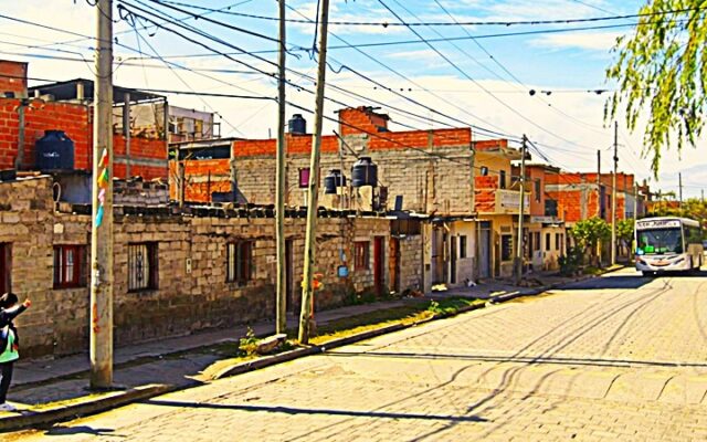 Baja de imputabilidad: la trampa de Milei para encerrar a la juventud pobre
