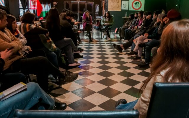 ¡Estallido en Lugano! Comité contra Milei: «Así no se puede más» y proponen una salida