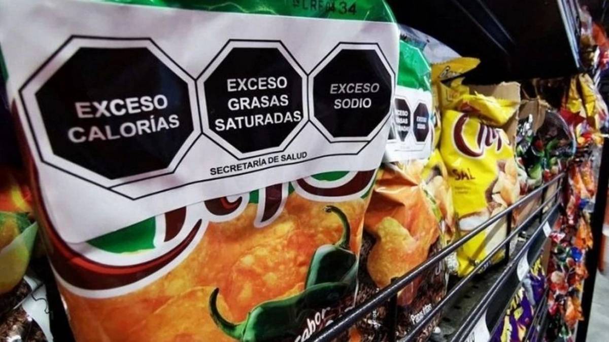 Alerta de la FAO: crisis de malnutrición en Argentina y pide no derogar los octógonos