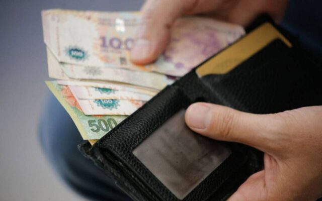Alarma: la caída de salarios no es casualidad, es el plan de Milei