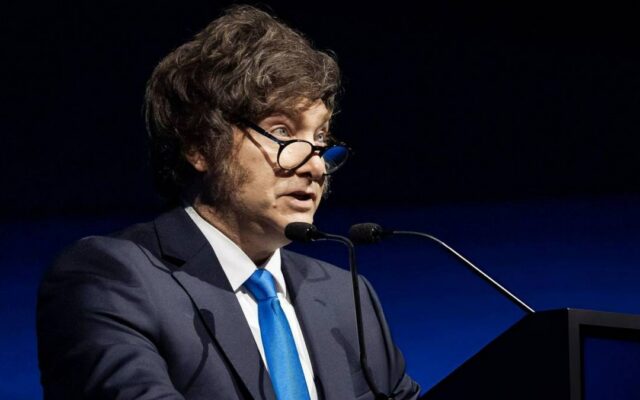 Reforma del BCRA: críticas al modelo peruano y al «shutdown» fiscal