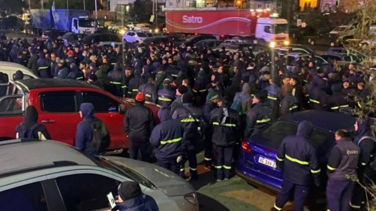 Escándalo en La Matanza: Cerró Express Beer y 220 camioneros se quedaron en la calle sin sueldo ni aguinaldo