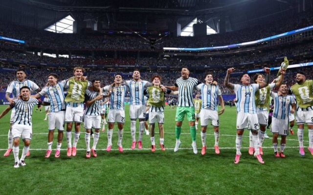 ¡Bomba en Kansas! Scaloni tiene plantel completo para cuartos ante Suiza: sin lesionados ni suspendidos