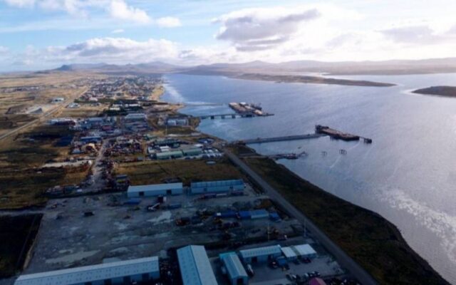 Escándalo en Malvinas: petrolera inglesa avanza con obras en Puerto Argentino
