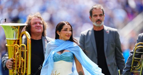 Escándalo: Maria Becerra pagó de su bolsillo para cantar en la final del Mundial