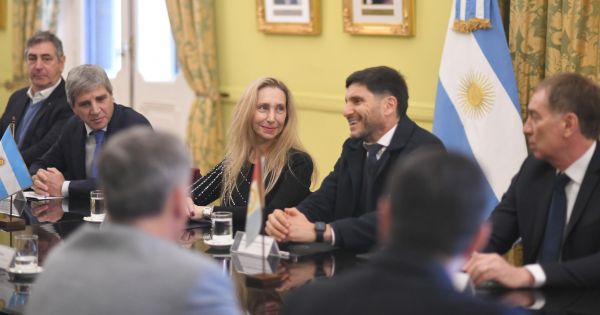 Pullaro firmó con Karina y Caputo el traspaso de la ruta A012: la estrategia por las PASO
