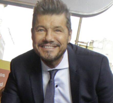 Marcelo Tinelli broke down and begged Messi not to leave after the 2026 World Cup: 'I hope you stay'
