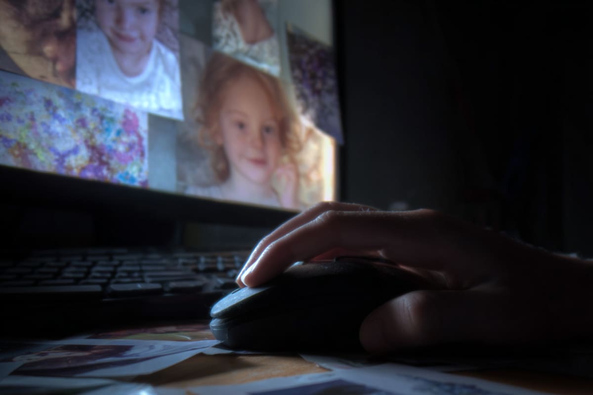 Alarma: crecen 73% los ciberdelitos sexuales contra chicos; Roblox, Instagram y TikTok, los focos