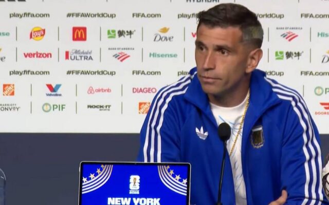 ¿Se va el Dibu? Martínez dejó abierta la puerta de salida tras el fracaso en el Mundial 2026