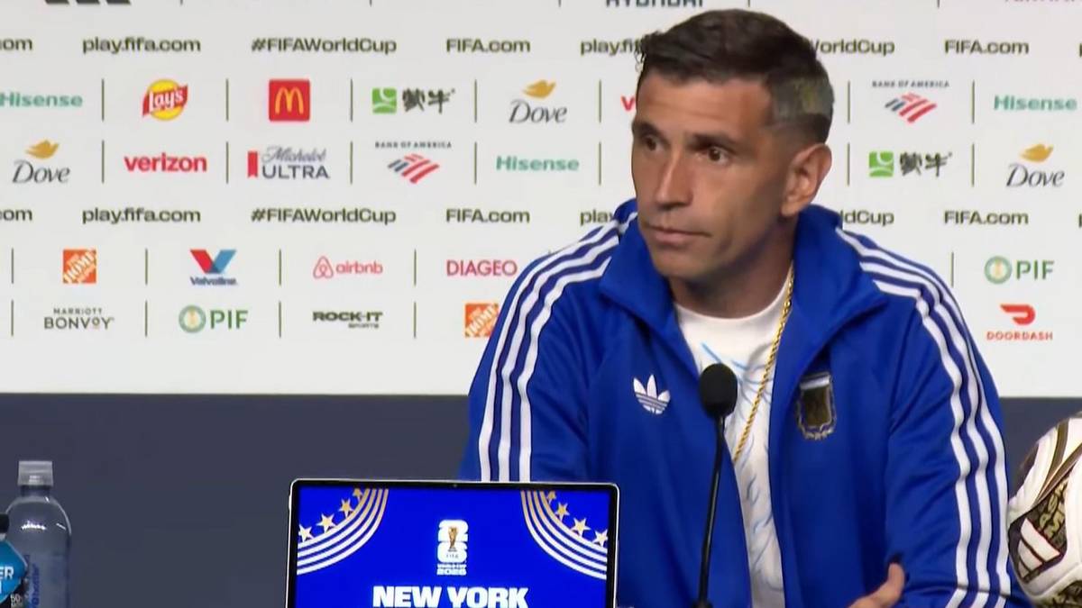 ¿Se va el Dibu? Martínez dejó abierta la puerta de salida tras el fracaso en el Mundial 2026