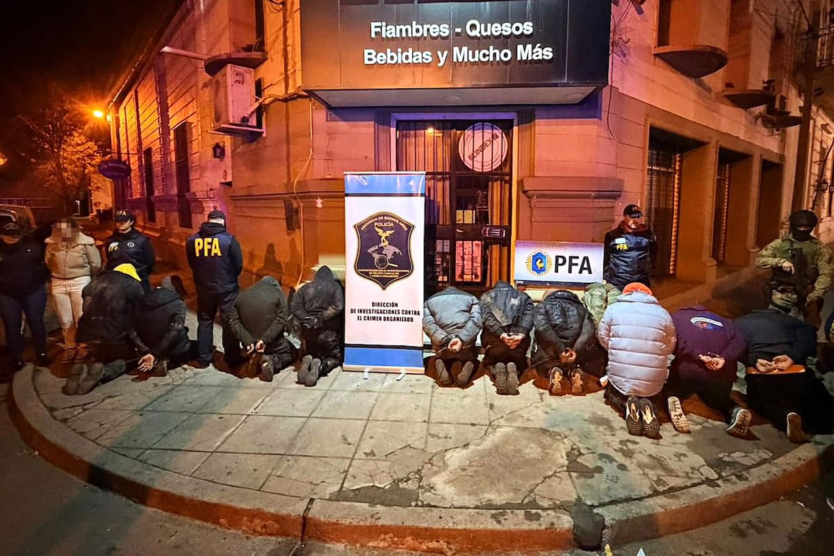 Drones, boqueteros y una alarma que los delató: la banda que planeaba robar dos bancos cayó antes de dar el golpe