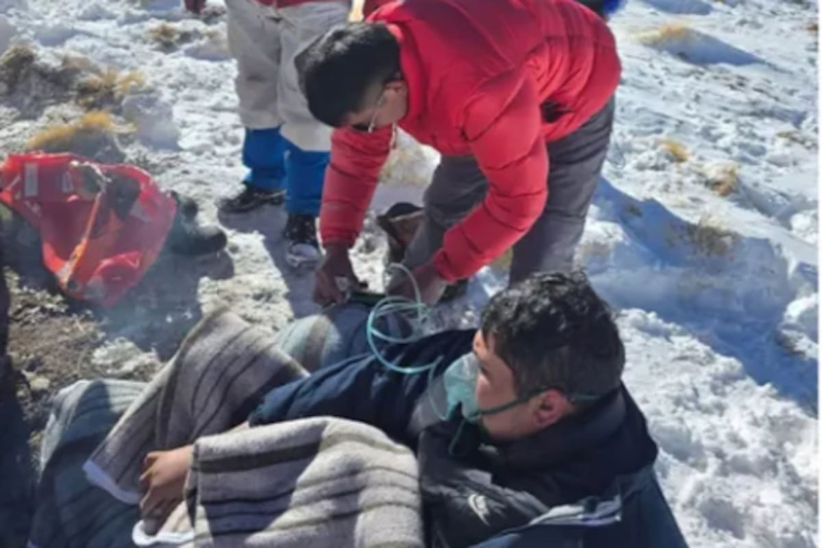 Milagro en la Puna: rescatan a cuatro mineros tras tres días sepultados por la nieve a -27°C