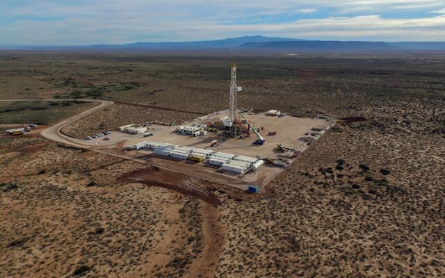 ¡Récord histórico! Argentina superó los 900 mil barriles diarios de petróleo gracias a Vaca Muerta