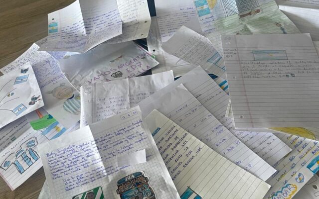 ¡Increíble! Alumnos de escuela pública de Esteban Echeverría recibieron respuesta de Tagliafico