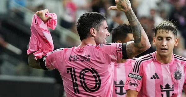 Rodrigo De Paul marcó un gol y mostró una camiseta de Messi tras el fallecimiento de Jorge Messi