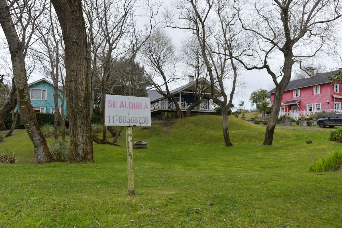 Alquileres en Cariló: ajuste del 10% en dólares y primeras reservas para el verano