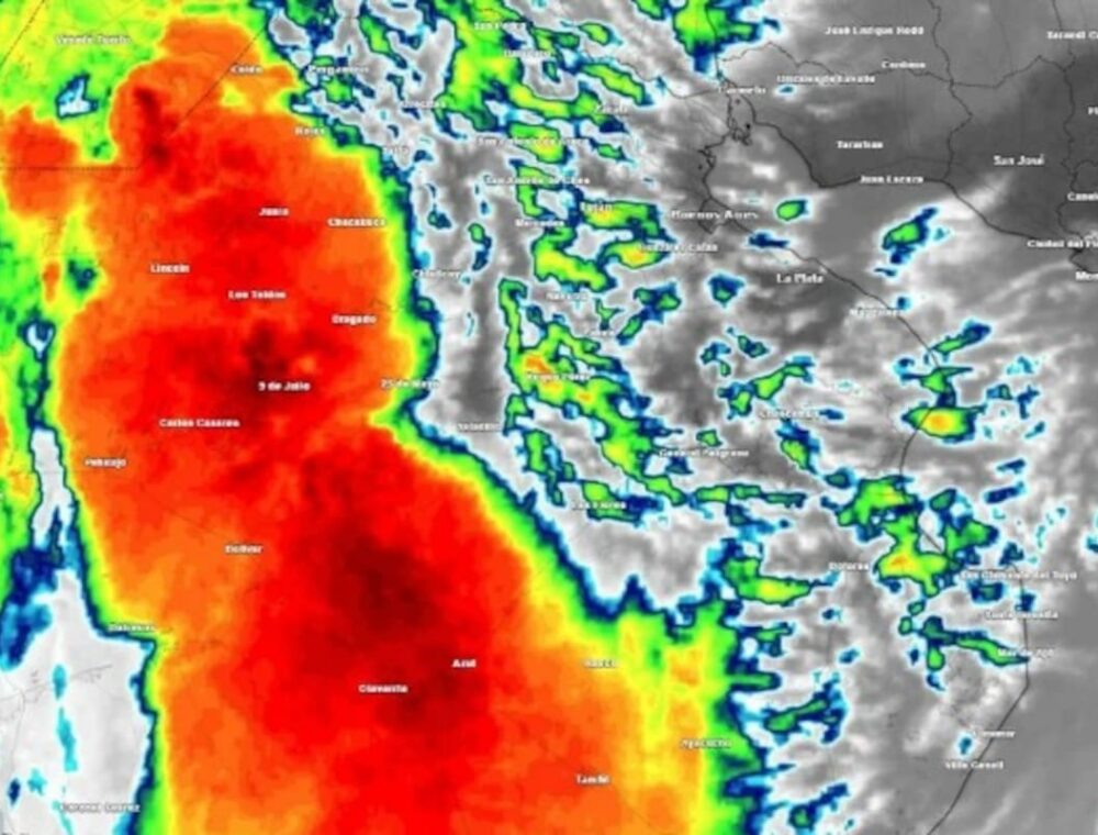 SMN Raises Storm Alert to Orange for AMBA and Wind Warning Issued for Monday