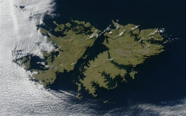 Malvinas: protesta diplomática por el HMS Medway y proyectos económicos en el Atlántico Sur